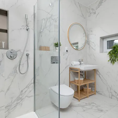 Stok & Sauna By Renters Apartment